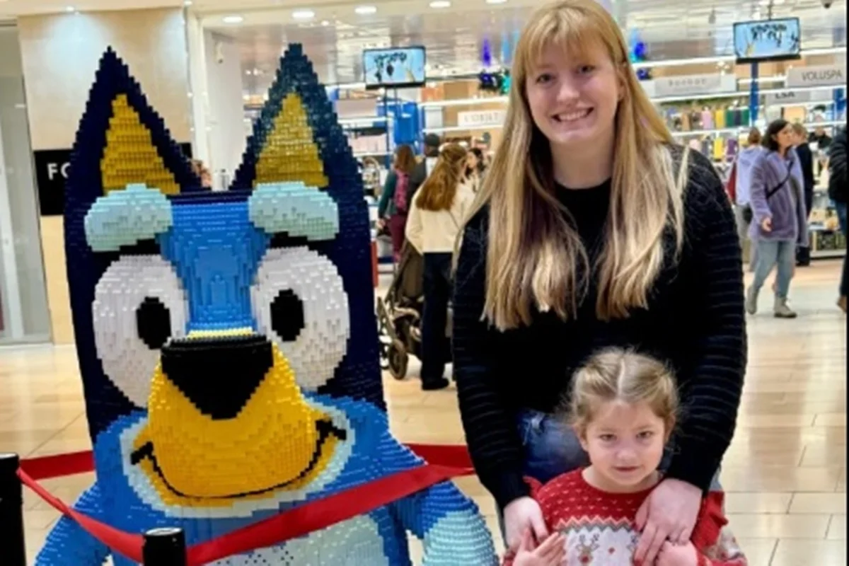 Louise van der Valk/GoFundMe