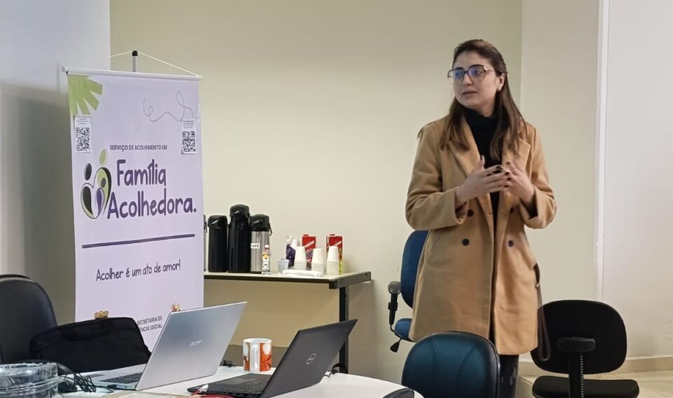 Serviço Família Acolhedora amplia diálogo com profissionais de saúde – Prefeitura Municipal...
