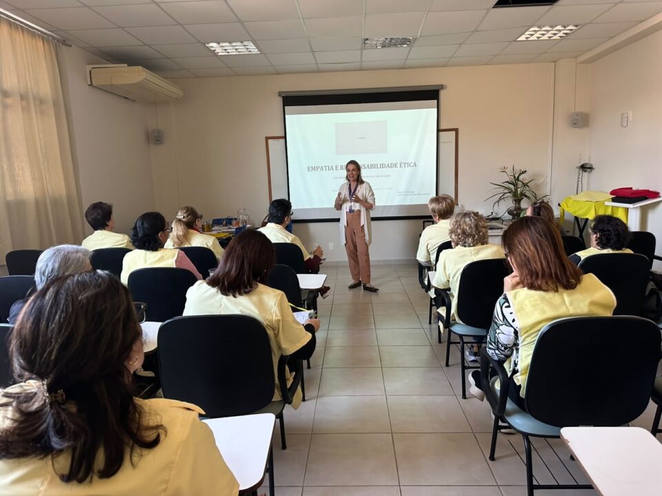 Capacitação da Fundesj fortalece preparo emocional de voluntários e colaboradores da Avos – ...