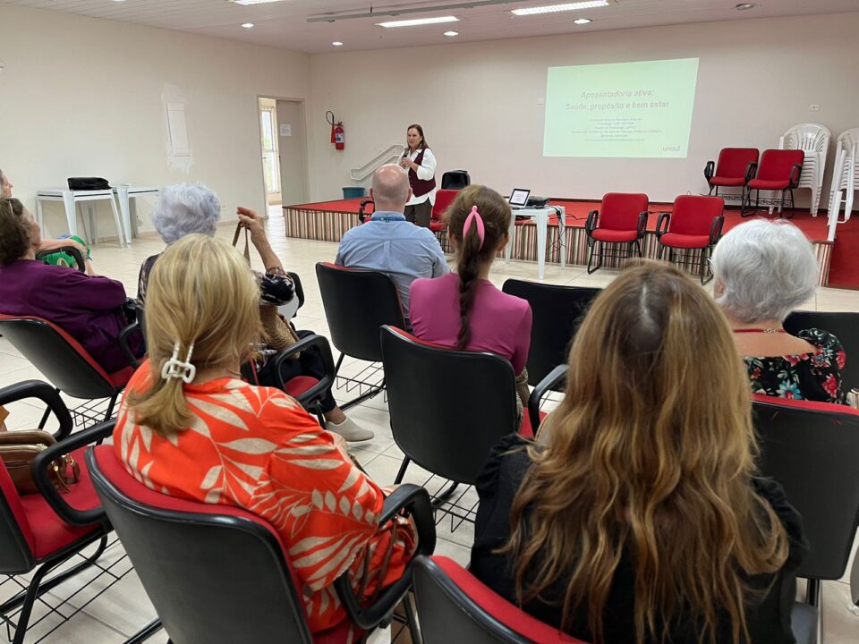 Ciclo de Palestras, em São José, aborda cuidados com a saúde bucal no envelhecimento – Prefe...