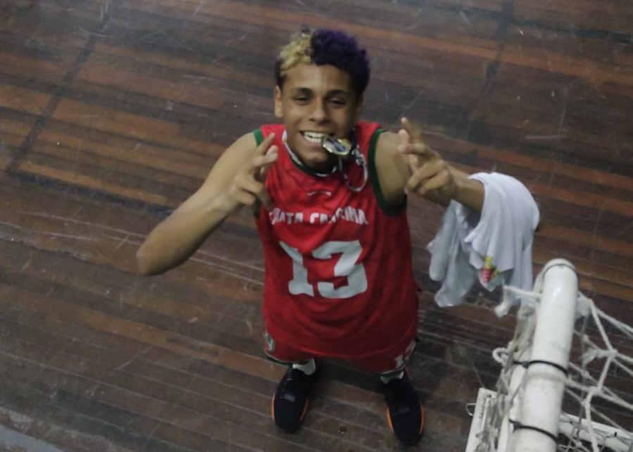 Aos 13 anos, jovem atleta de São José é campeão Sul-Brasileiro de Basquete – Prefeitura Mun...