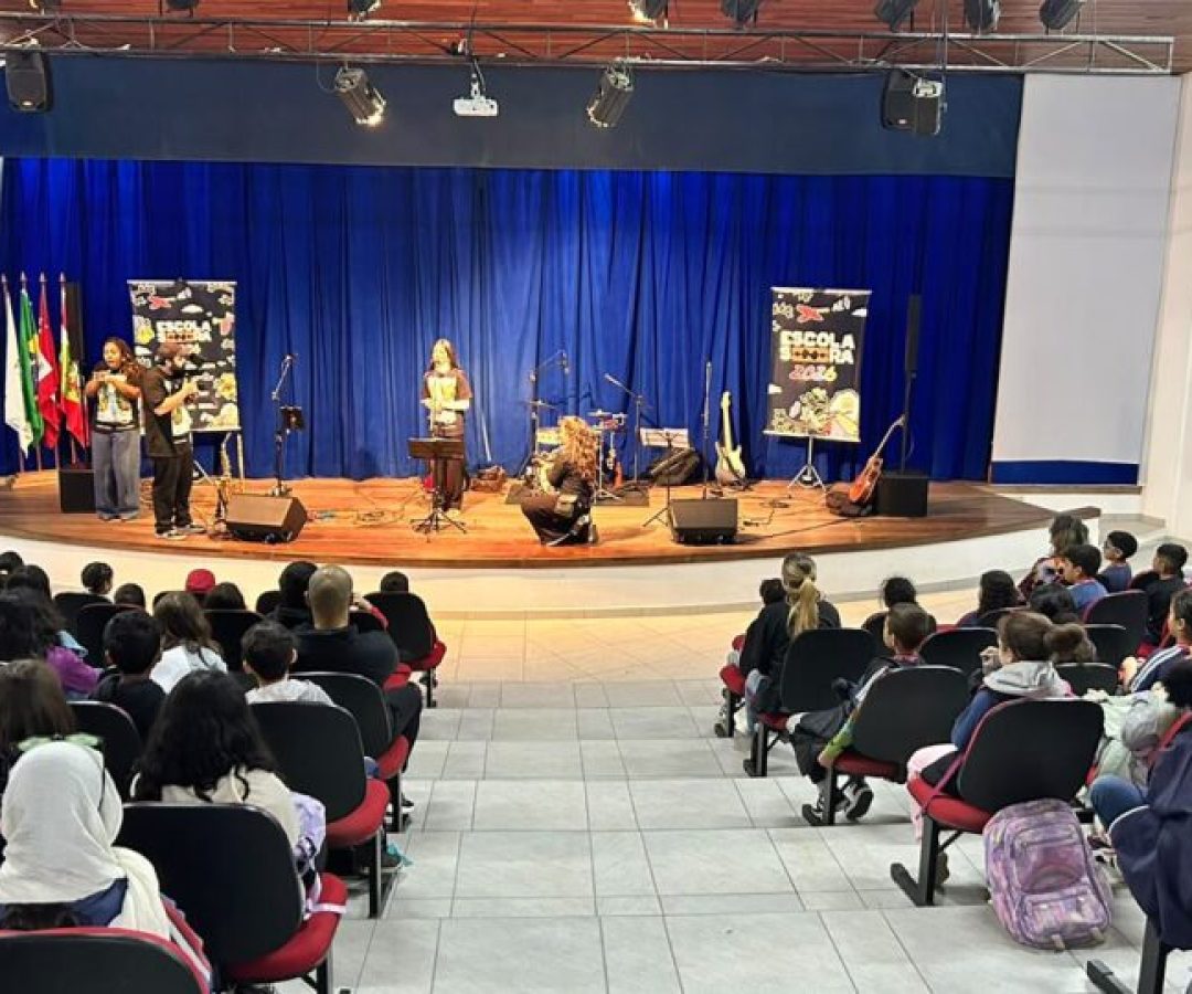 Projeto leva educação musical gratuita a escolas públicas de São José – Prefeitura Municip...