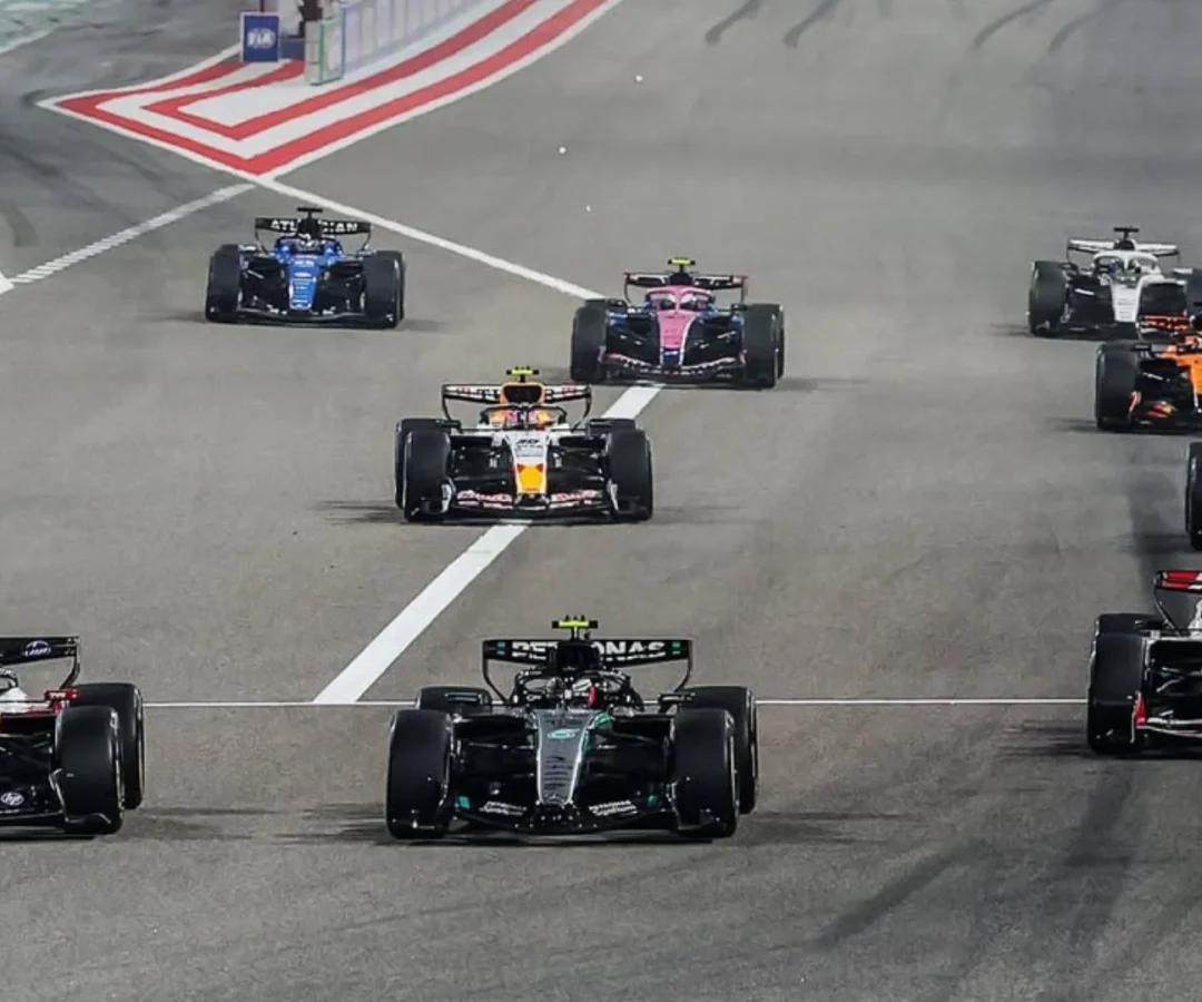 Tsunoda em duas equipes? Veja quem são os pilotos reservas da F1 em 2026 | Foto: @f1 | Redes Soc...