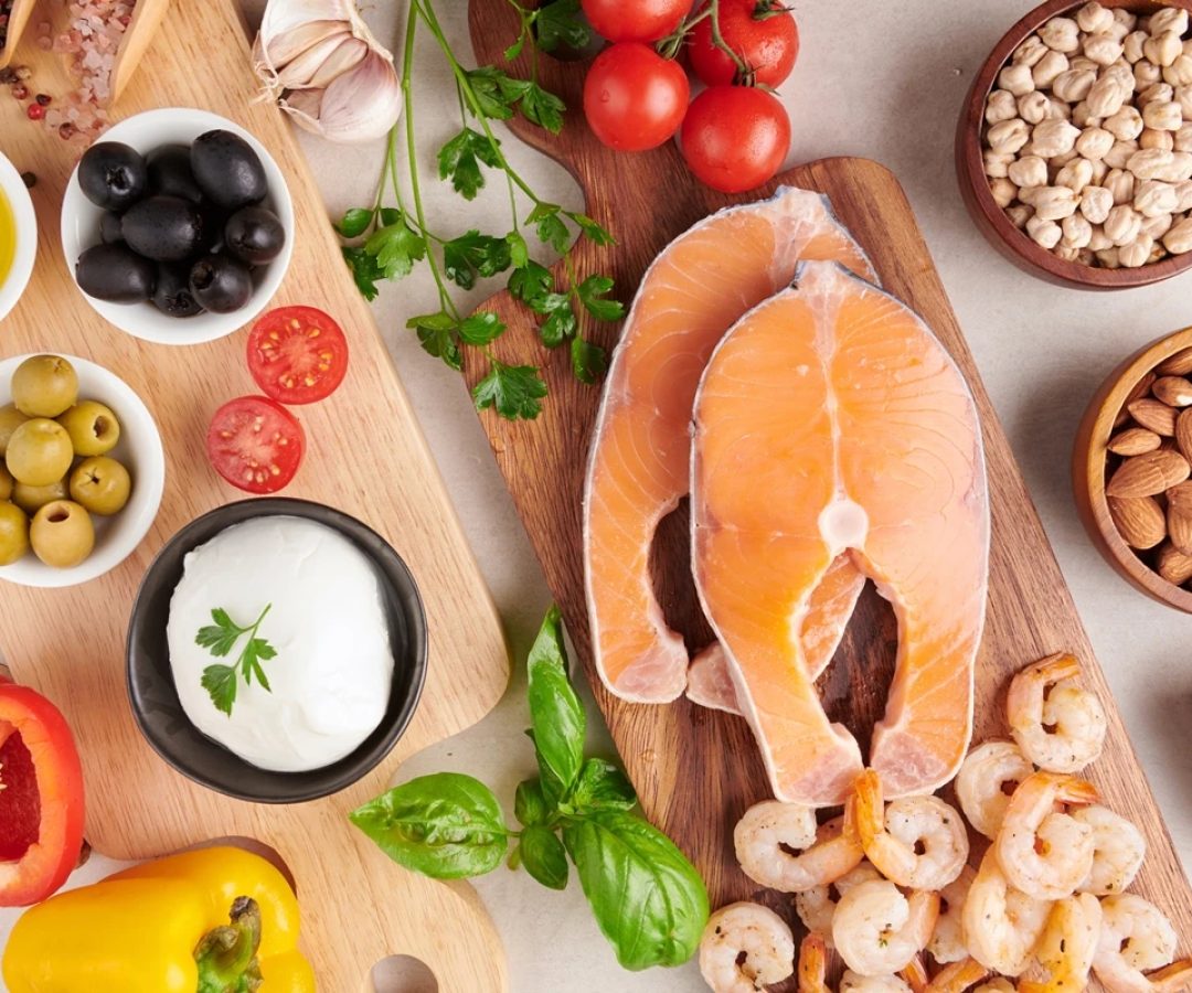 1 de 1 conceito de alimentação equilibrada. dieta mediterrânea vista superior plano nutrição...