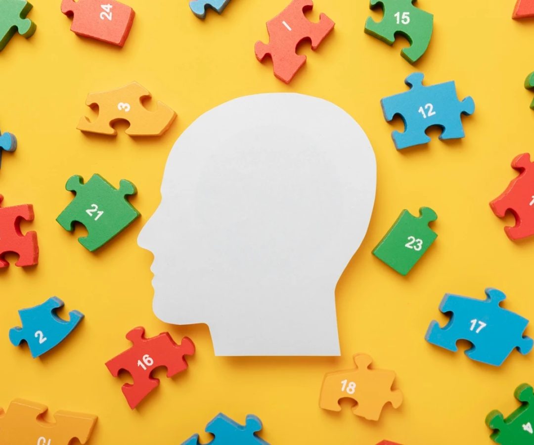 1 de 1 Ilustração de cabeça com peças de quebra-cabeça ao redor - Psiquiatras explicam os pr...